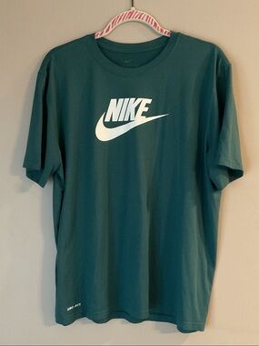 Nike Men’s Teal Short-Sleeve Logo Tee